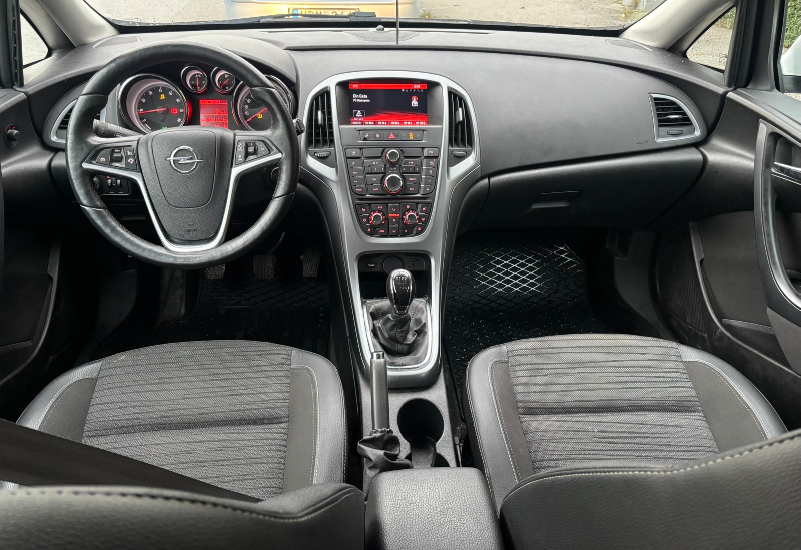 Opel Astra 1.4 Turbo 2015, bild 5/5