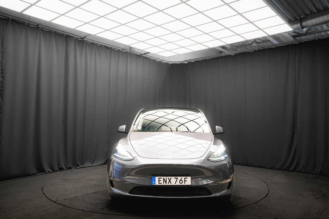 Tesla Model Y 2022, bild 4/10