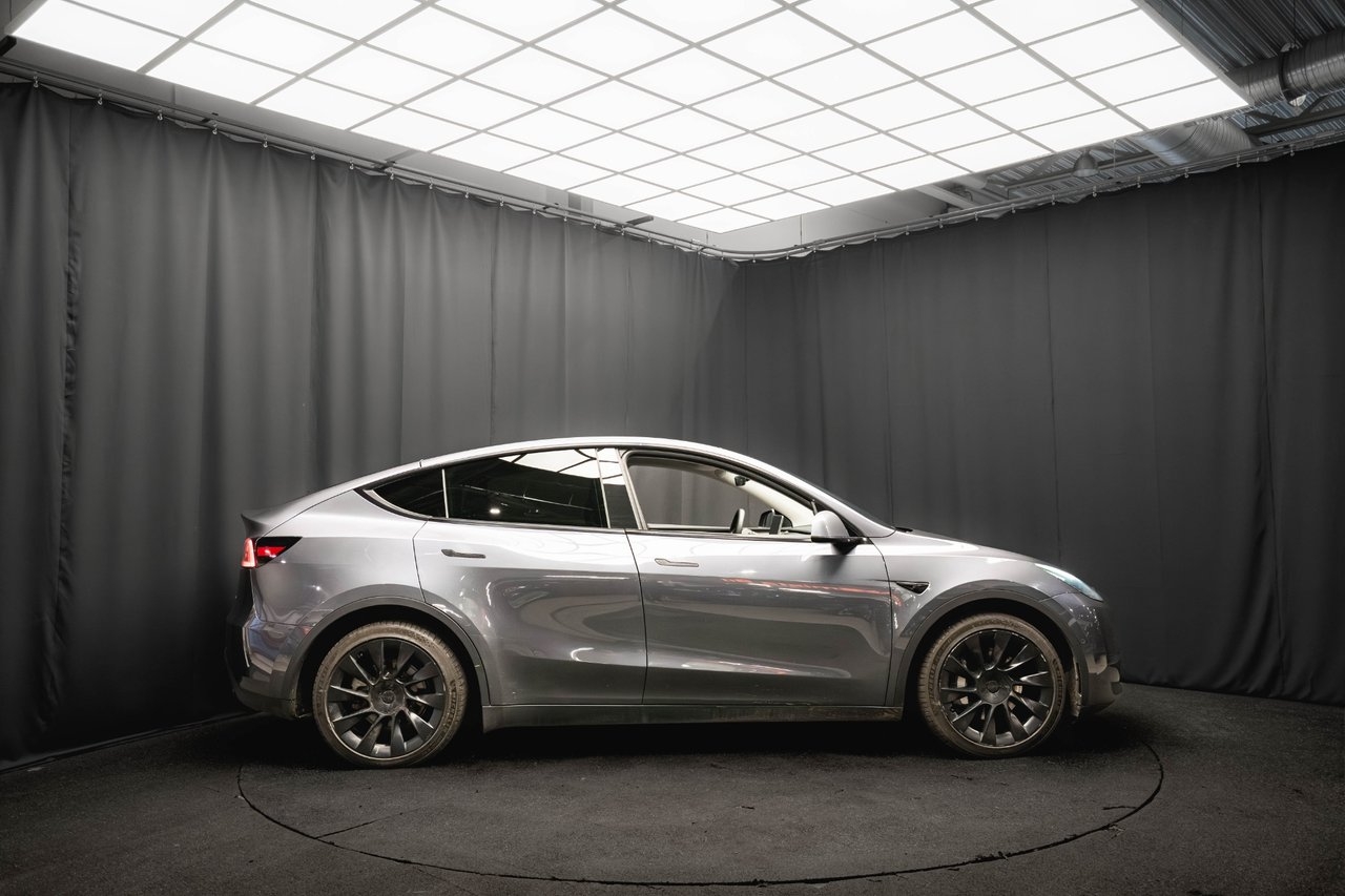 Tesla Model Y 2022, bild 6/10