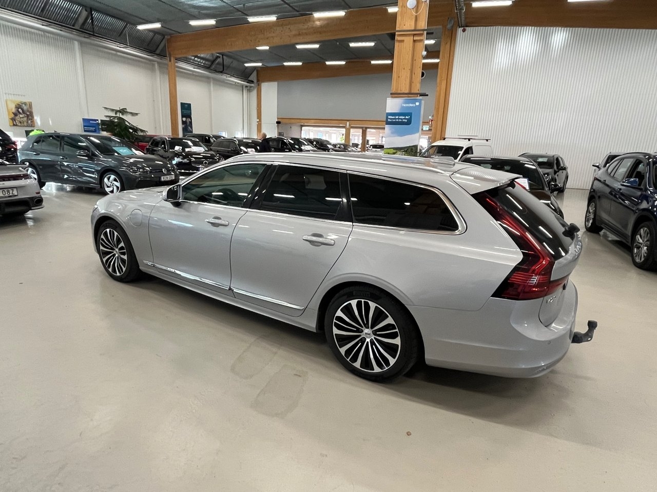 Volvo V90 T6 Core Edition 2024, bild 3/4