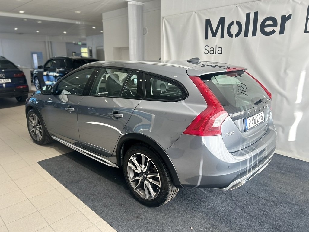 Volvo V60 D4 2017, bild 5/10