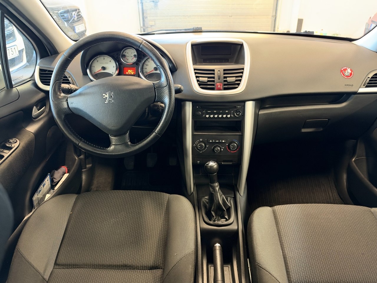 Peugeot 207 HDi FAP 92 2011, bild 7/10