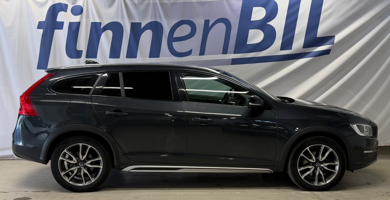 Volvo V60 D4 Summum Business Advanced 2017, bild 4/10