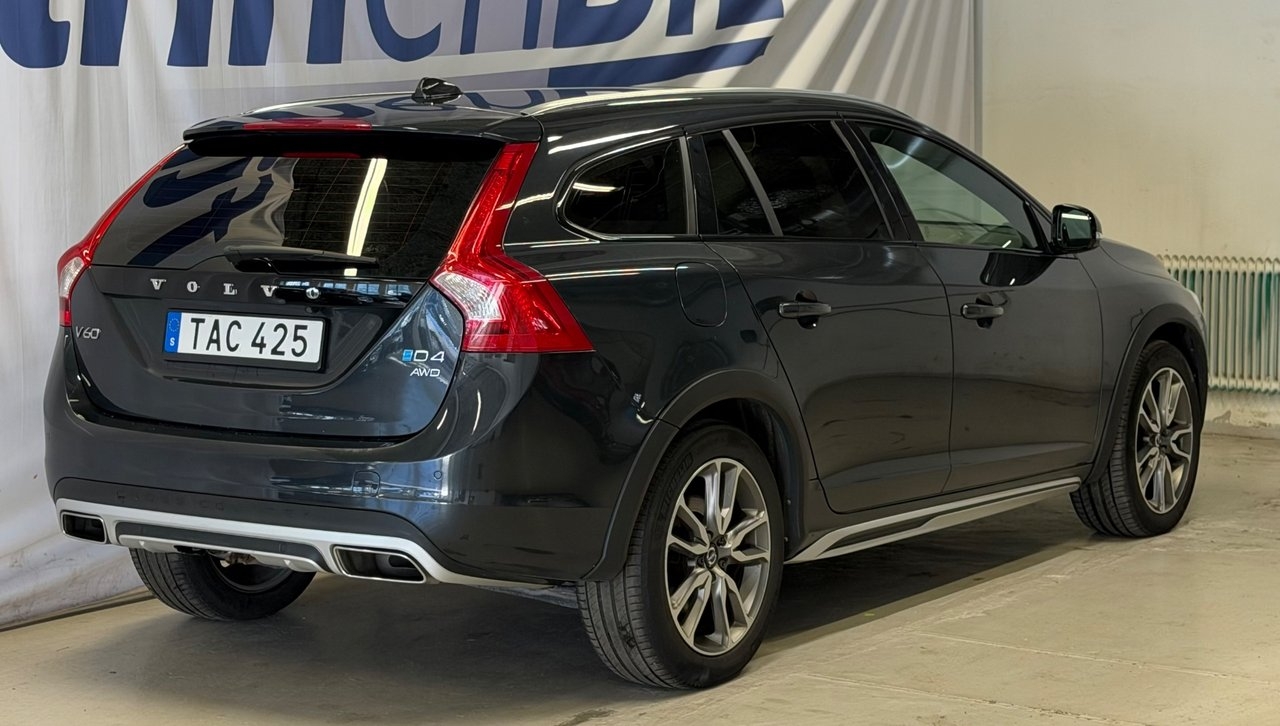 Volvo V60 D4 Summum Business Advanced 2017, bild 3/10