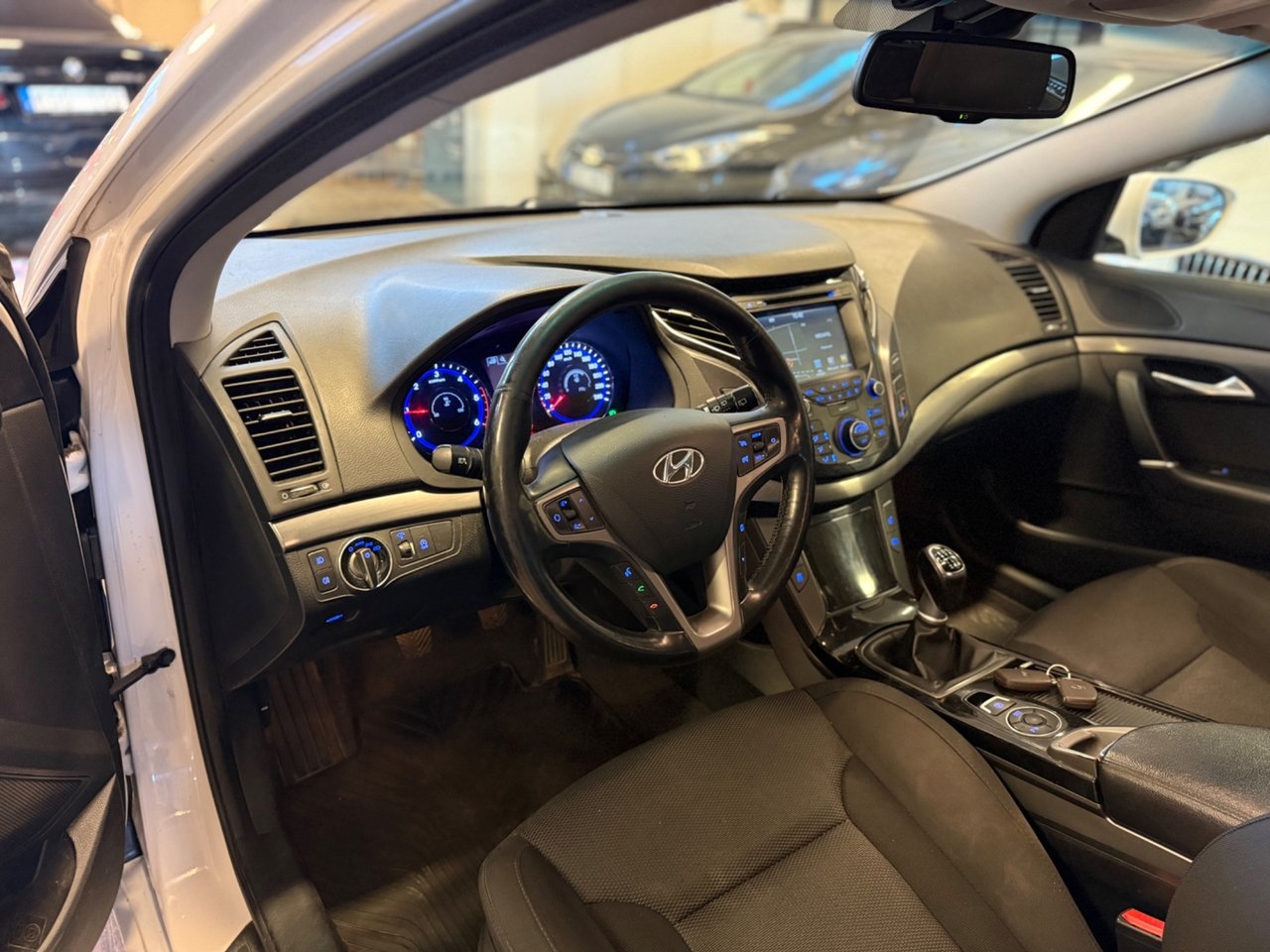 Hyundai i40 1.7 CRDi 2016, bild 5/10