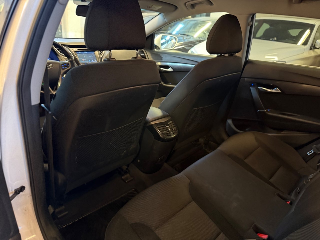 Hyundai i40 1.7 CRDi 2016, bild 6/10