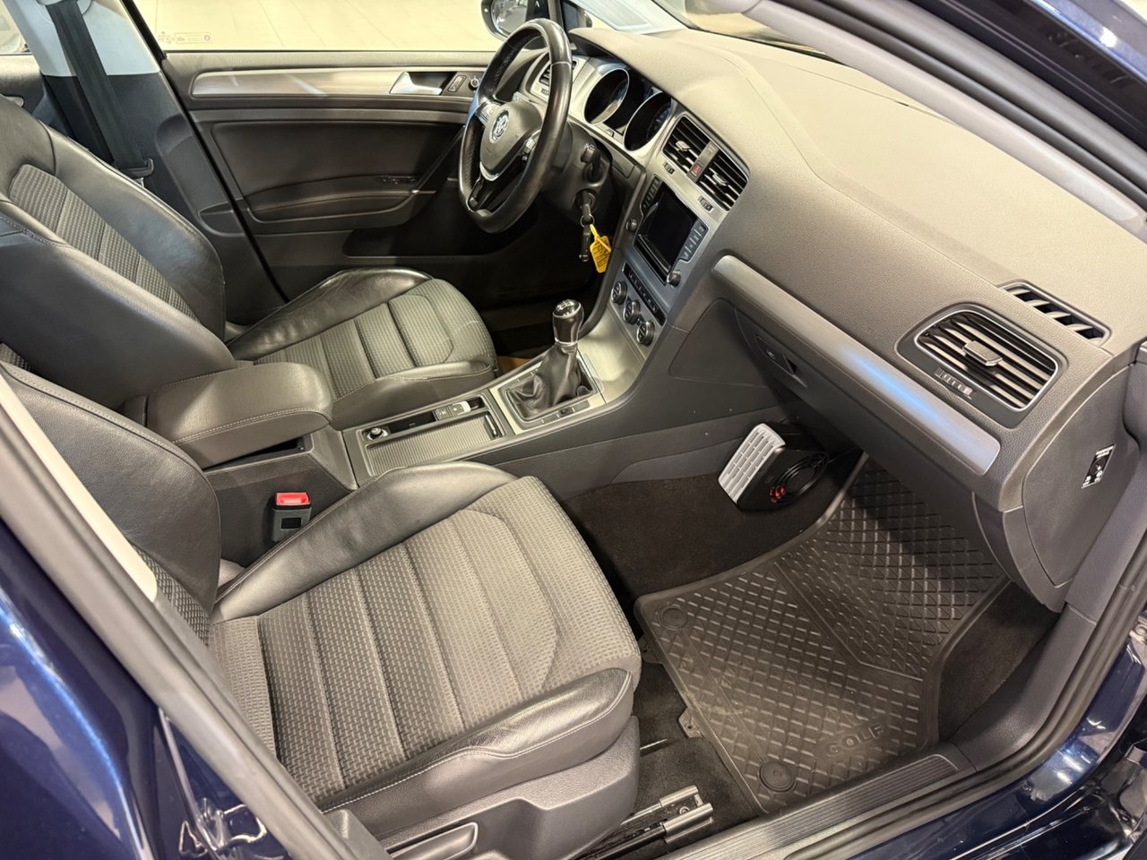 Volkswagen Golf 1.2 TSI Masters 2015, bild 7/10