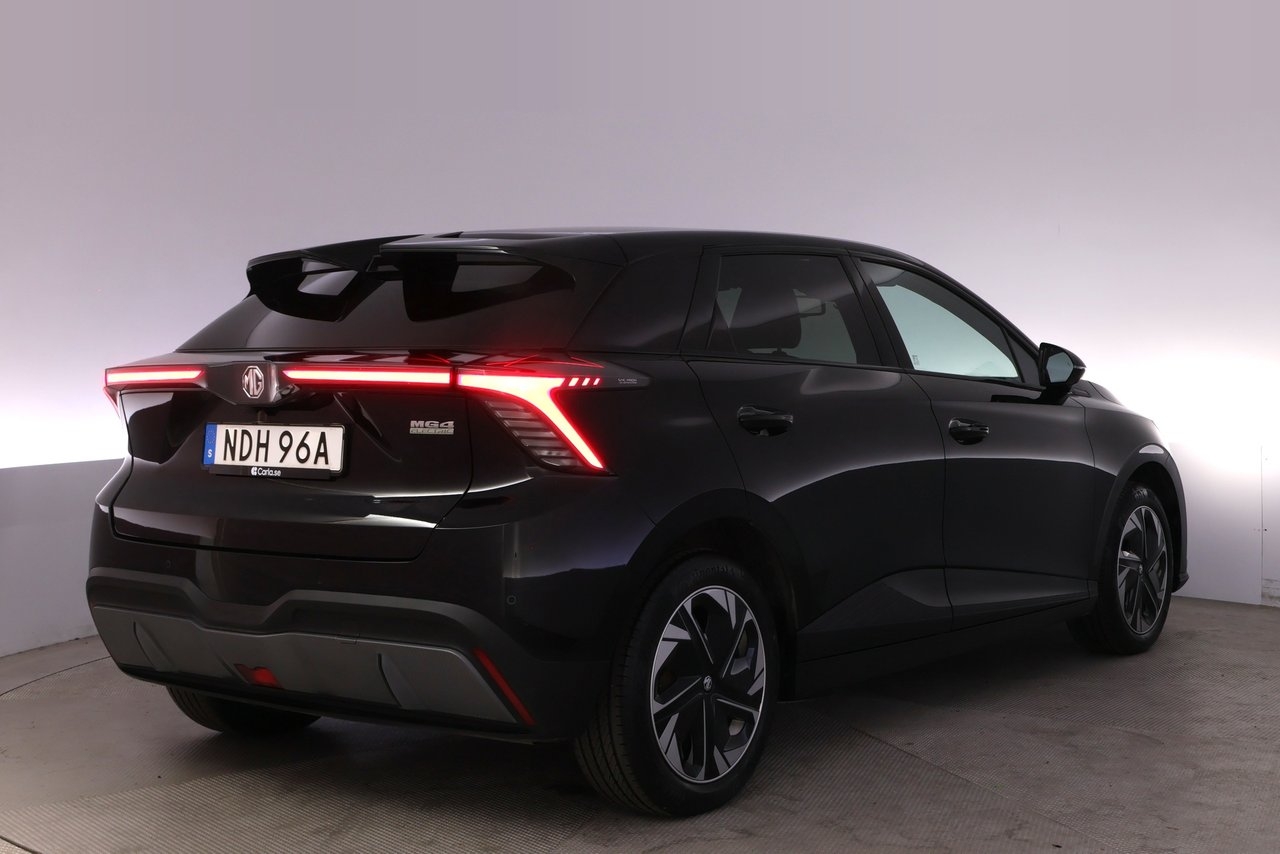 MG MG4 Electric Luxury 2023, bild 5/10