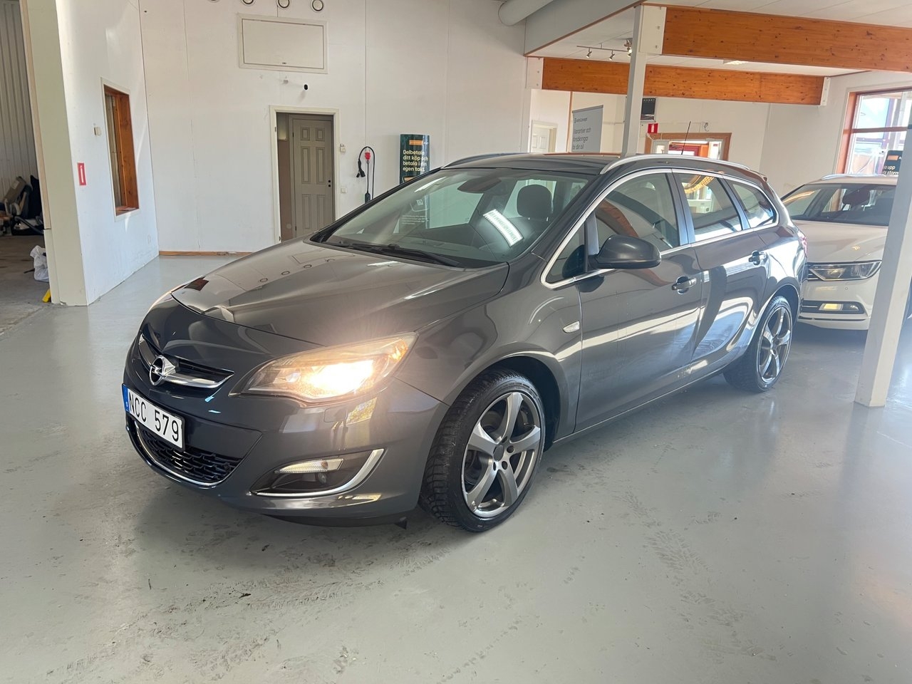 Opel Astra 1.7 CDTI Sport 2013, bild 3/10