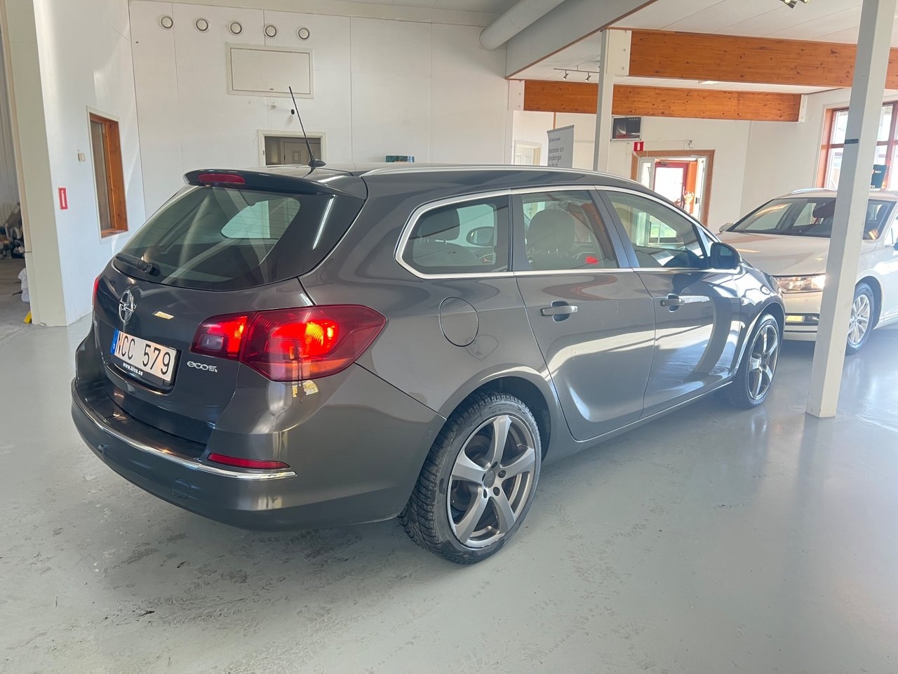 Opel Astra 1.7 CDTI Sport 2013, bild 6/10