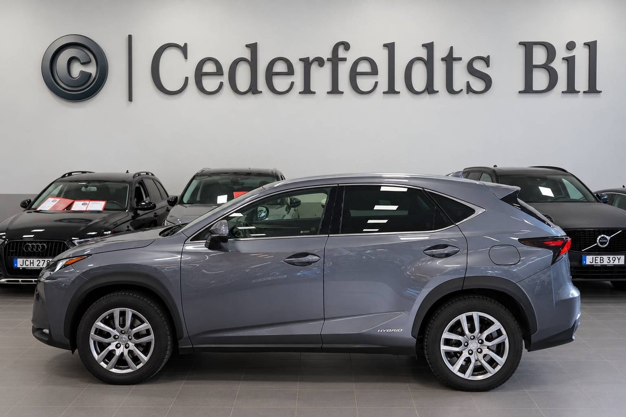 Lexus NX 300h