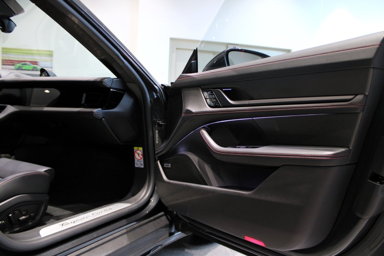 Porsche Taycan 2021, bild 5/10