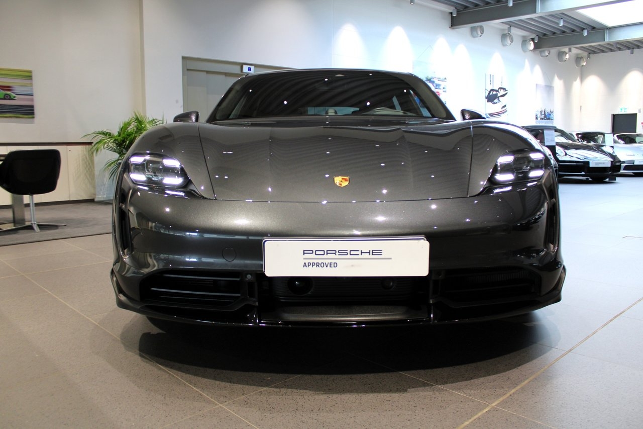 Porsche Taycan 2021, bild 7/10