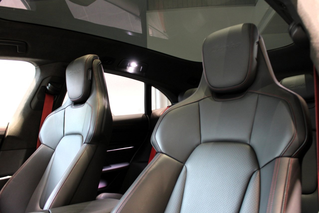 Porsche Taycan 2021, bild 4/10
