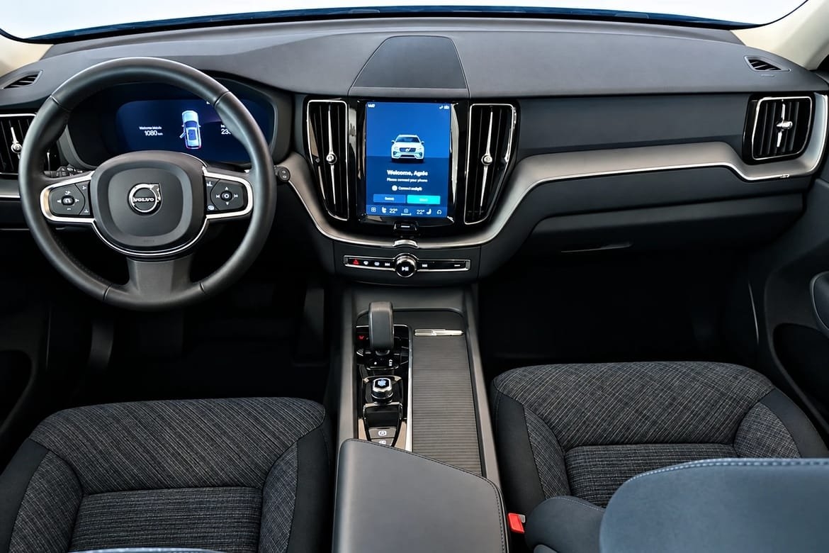 Volvo XC60 T6 Core Special Edition 2025, bild 6/10