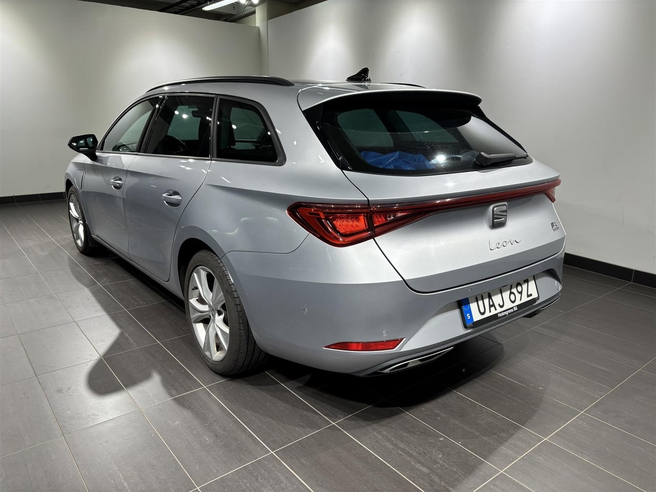 Seat Leon 1.4 e-HYBRID 2021, bild 2/2
