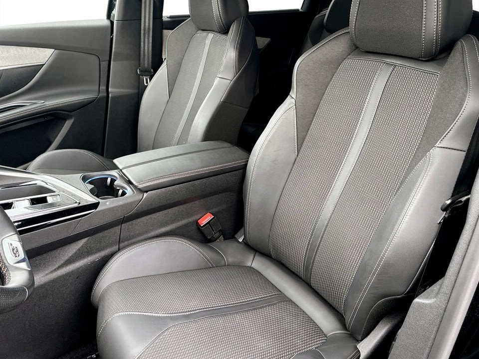 Peugeot 5008 1.2 PureTech 130 GT 2023, bild 5/10