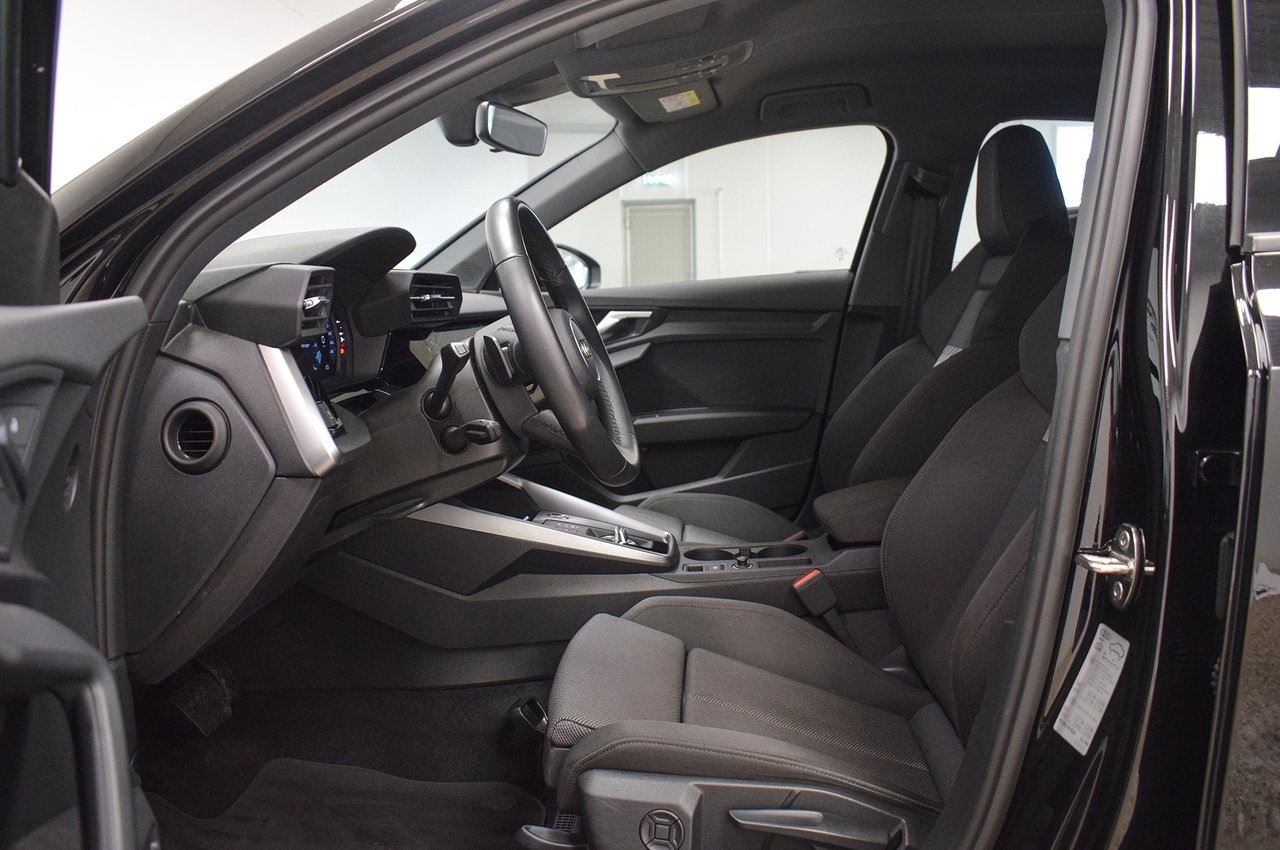 Audi A3 35 TFSI Proline 2023, bild 6/10