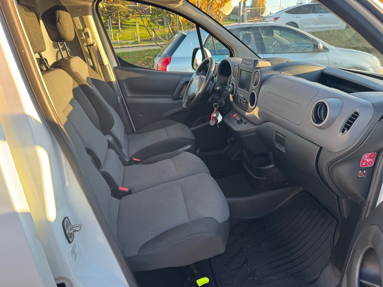 Peugeot Partner BlueHDi 100 2017, bild 6/7