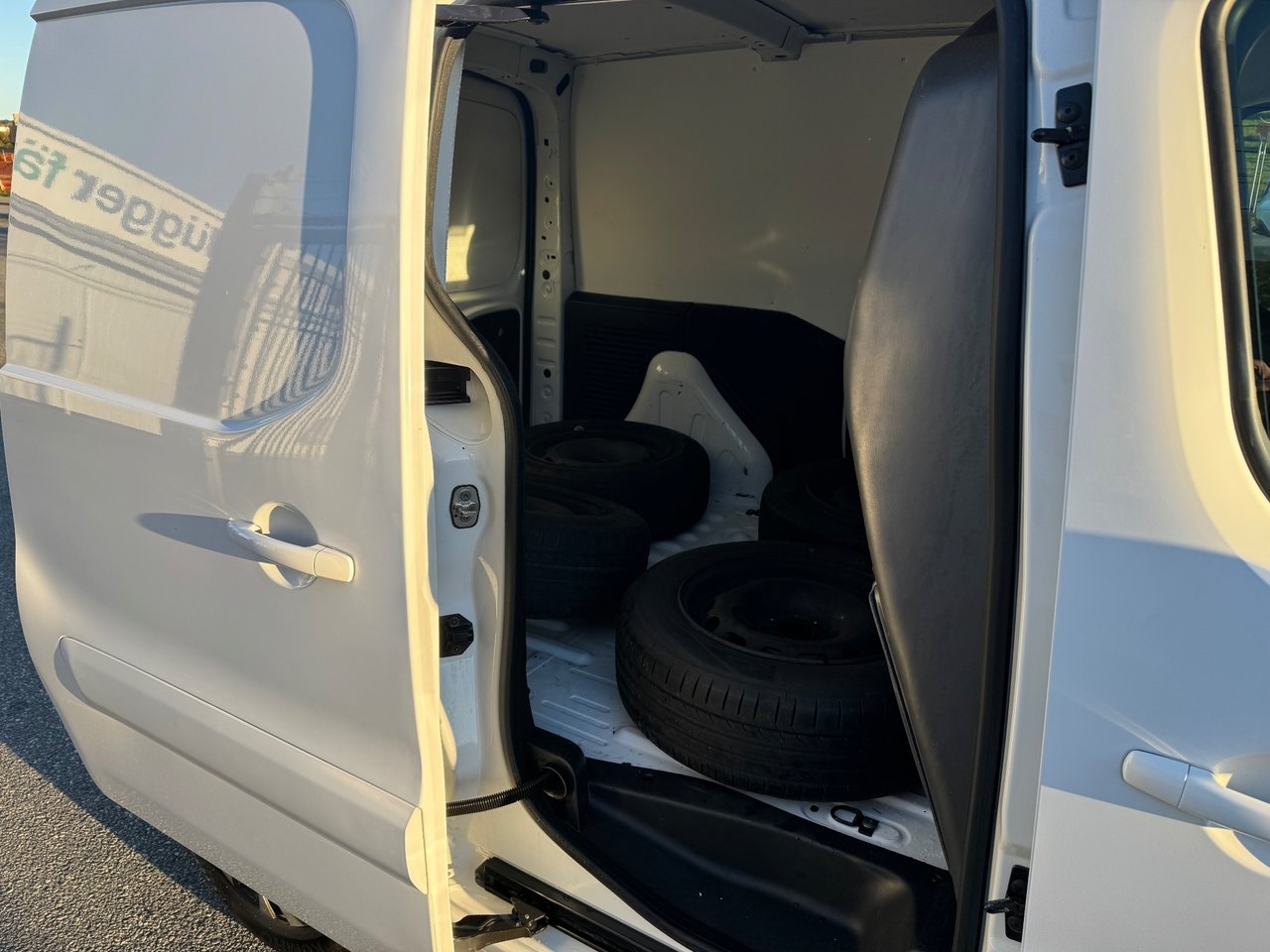 Peugeot Partner BlueHDi 100 2017, bild 5/7