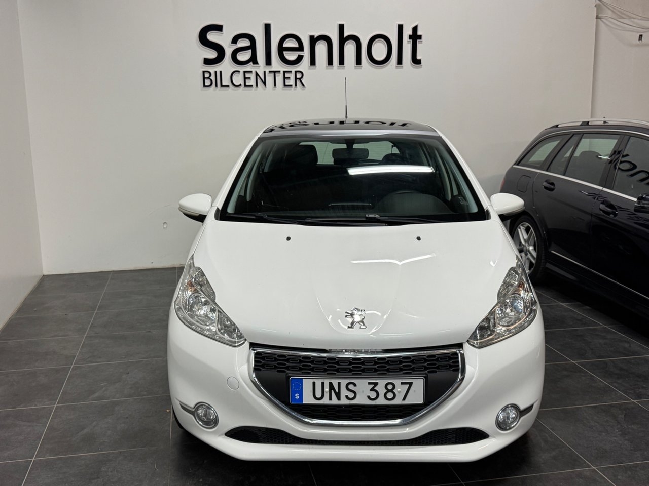 Peugeot 208 1.2 82 2014, bild 3/10