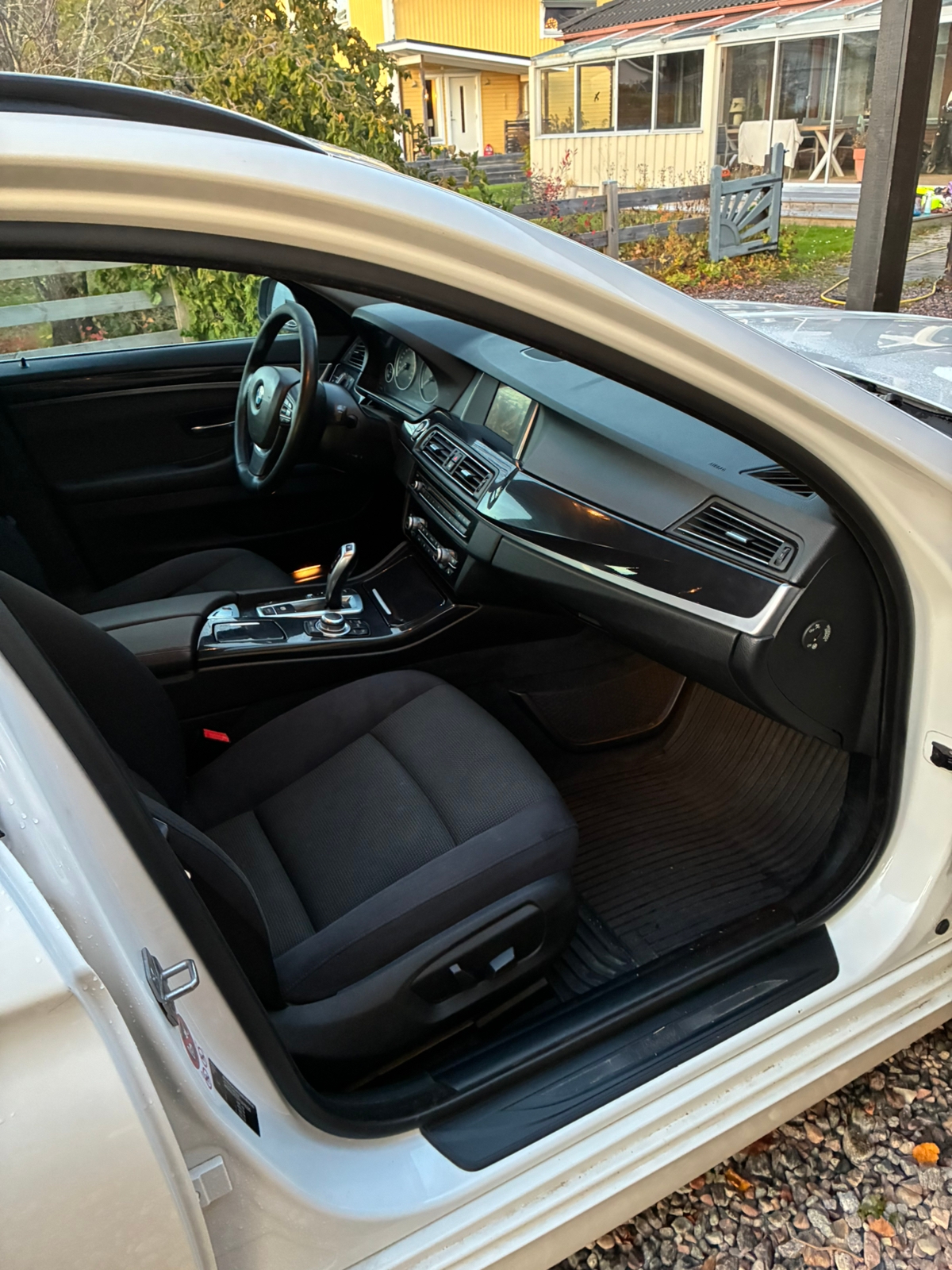 BMW 520d 2015, bild 5/5