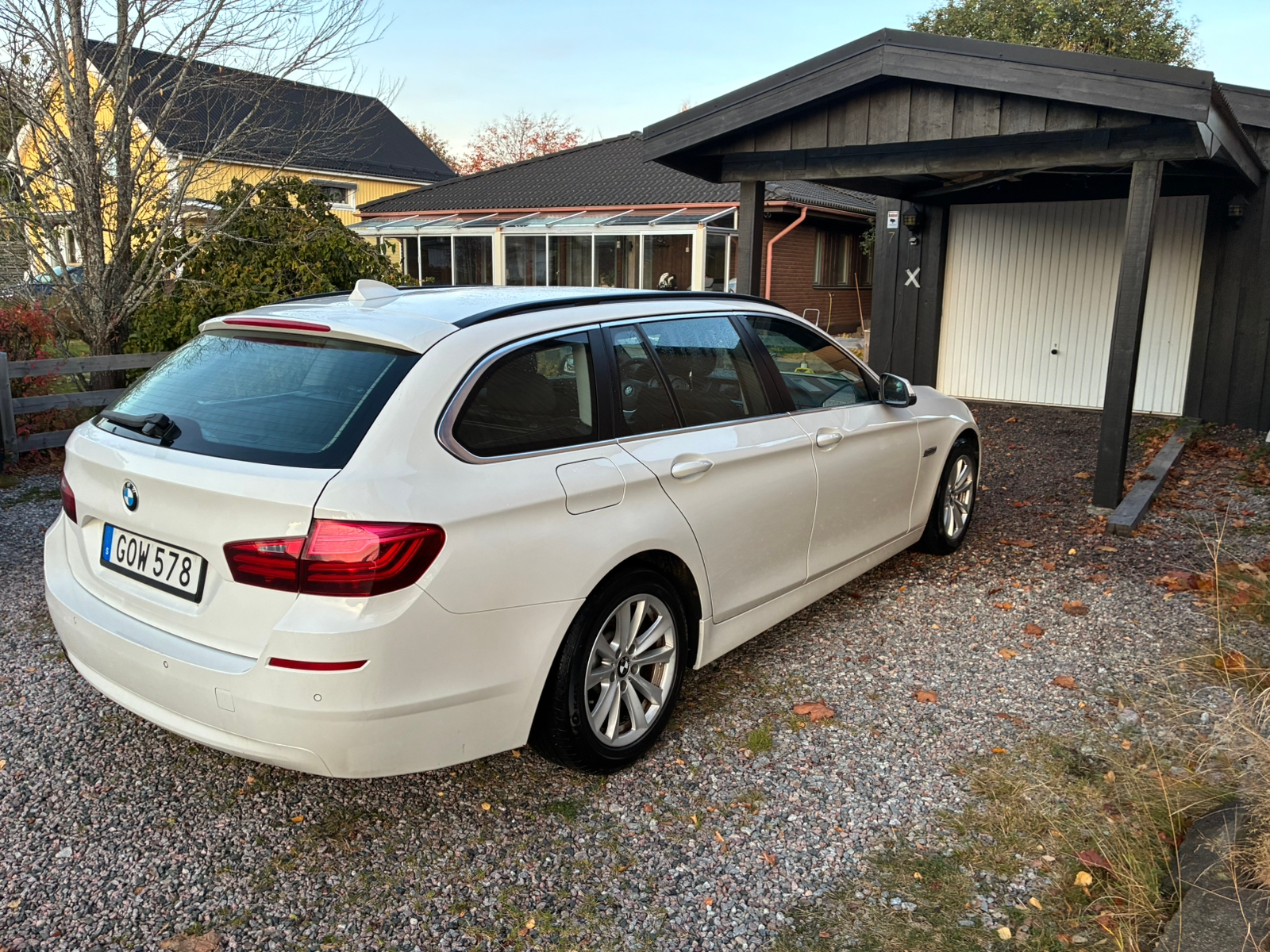 BMW 520d 2015, bild 2/5