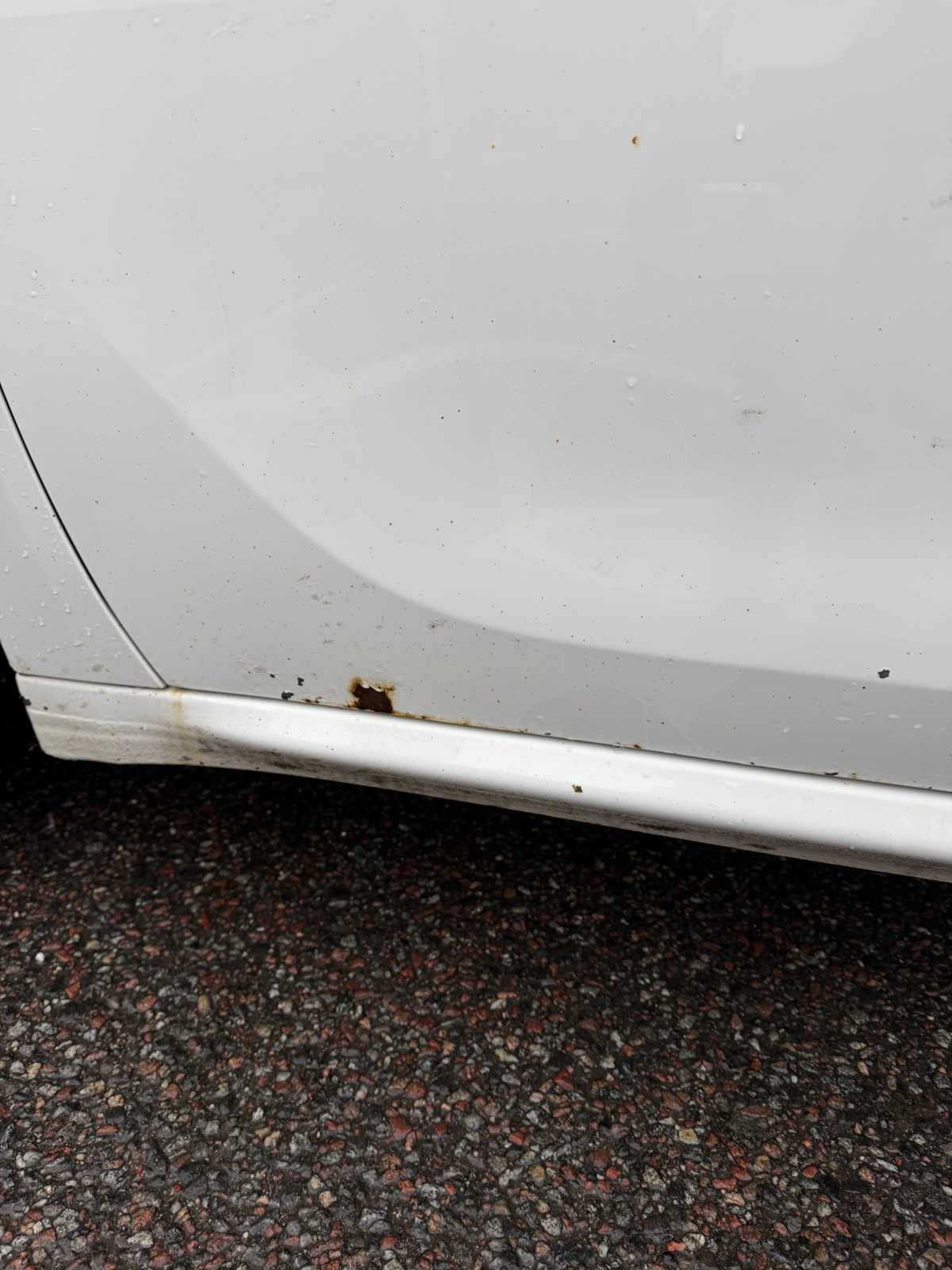 Peugeot 208 1.6 BlueHDi 100 2016, bild 2/8