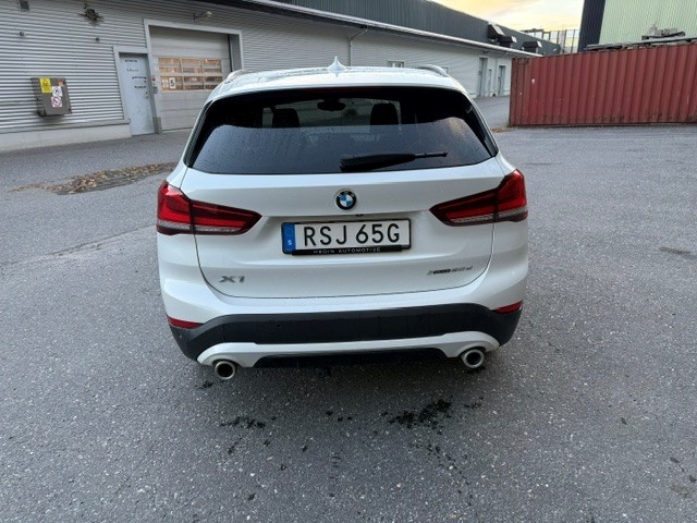 BMW X1 20d Sport Line 2022, bild 3/8