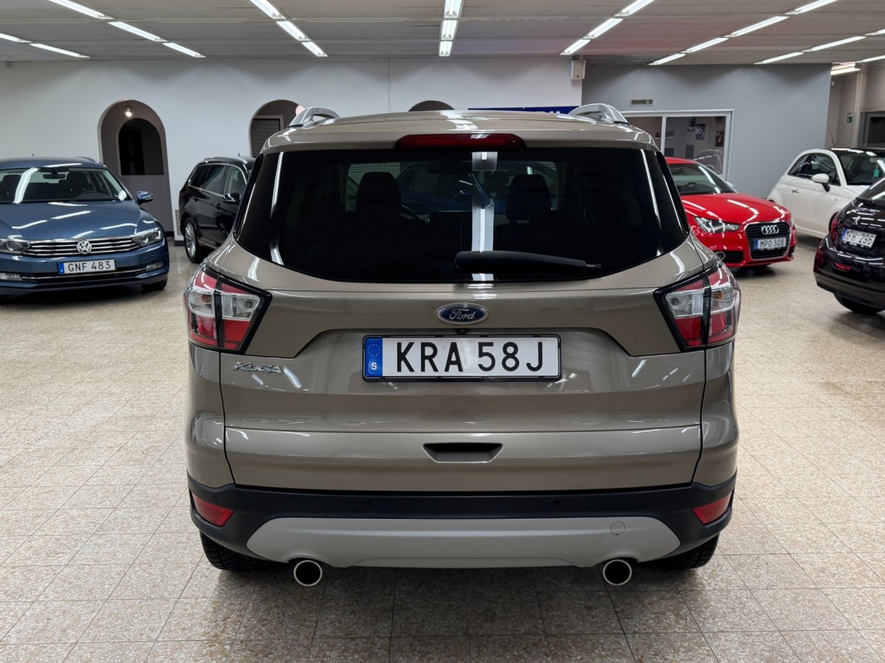 Ford Kuga 1.5 EcoBoost 2019, bild 7/10