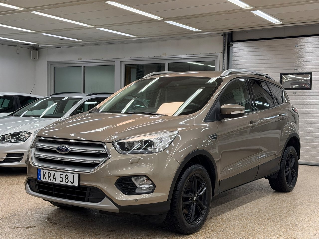 Ford Kuga 1.5 EcoBoost 2019, bild 2/10
