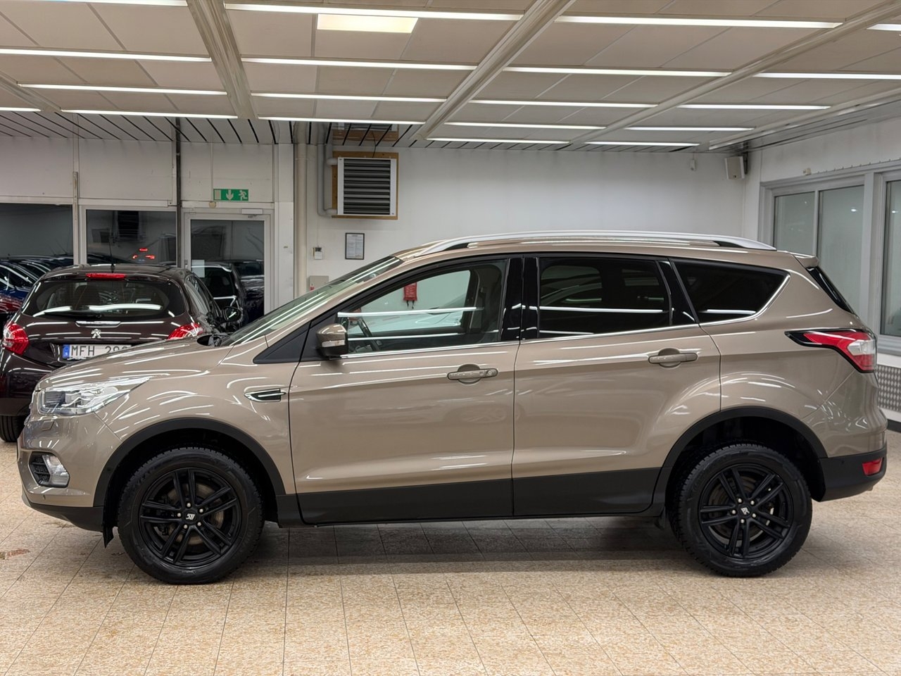 Ford Kuga 1.5 EcoBoost 2019, bild 6/10