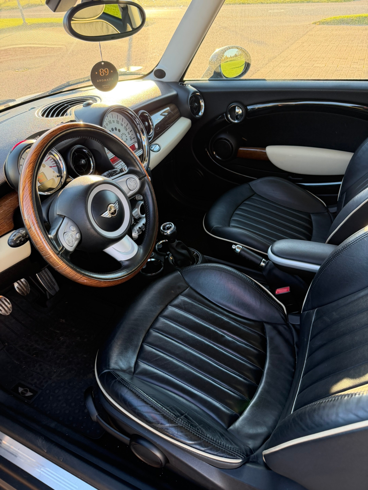 MINI Cooper 2009, bild 5/6