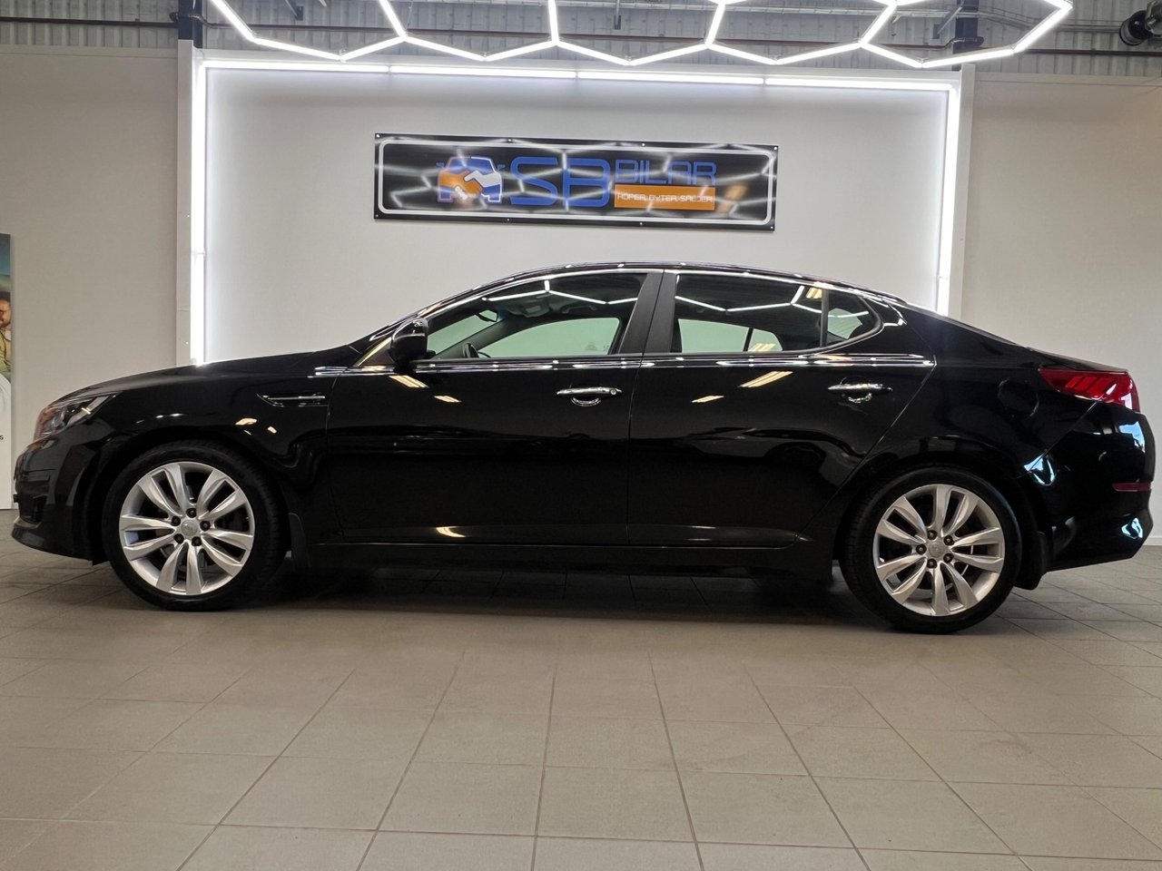 Kia Optima 1.7 CRDi 2015, bild 2/10