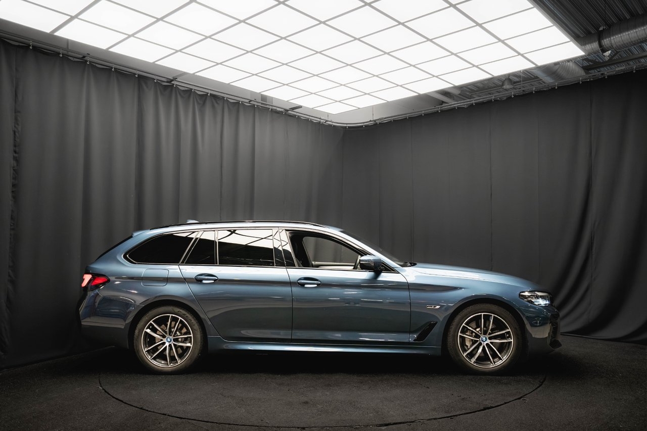 BMW 530e M Sport 2024, bild 6/10