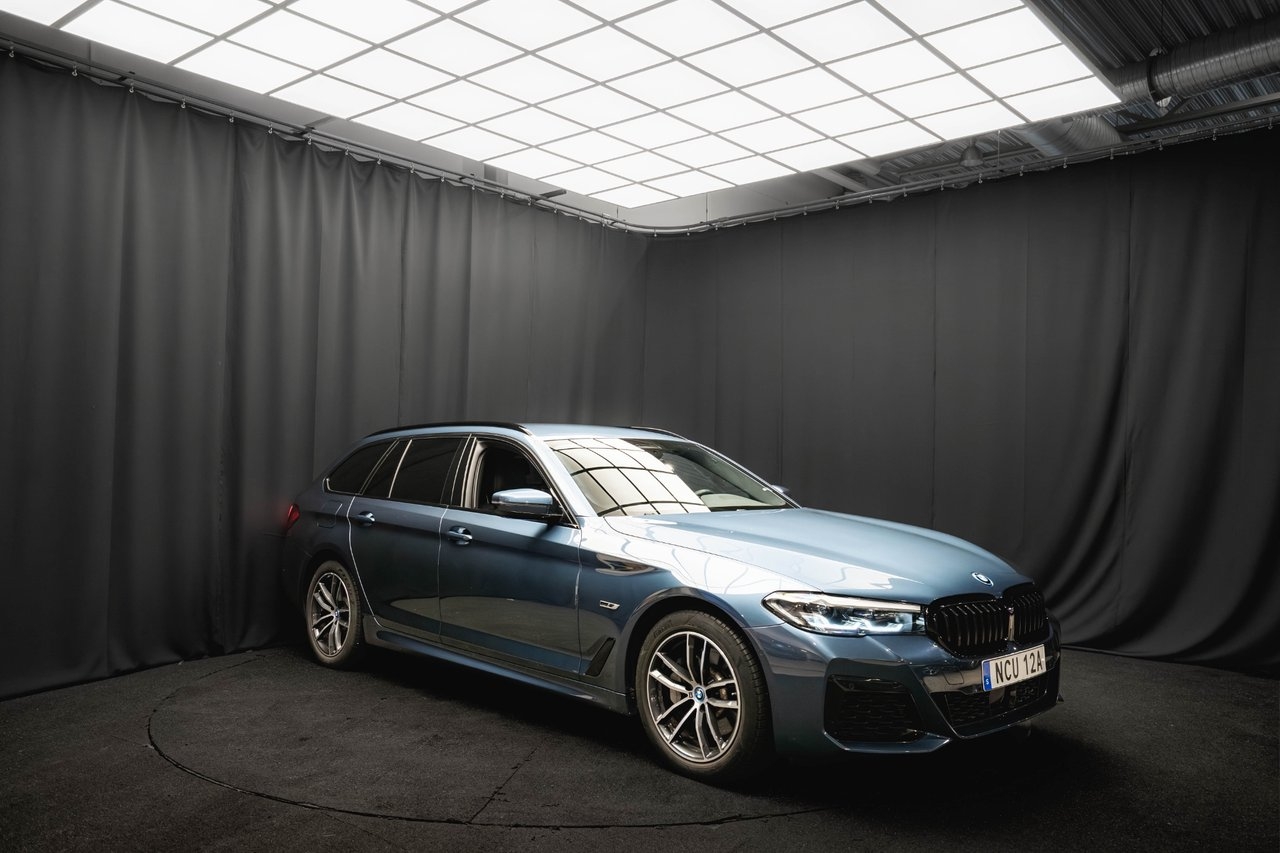 BMW 530e M Sport 2024, bild 5/10