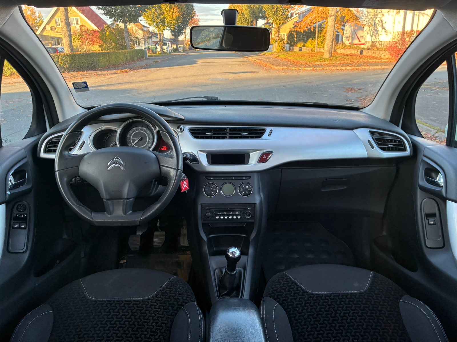 Citroen C3 VTi 95 2010, bild 5/6