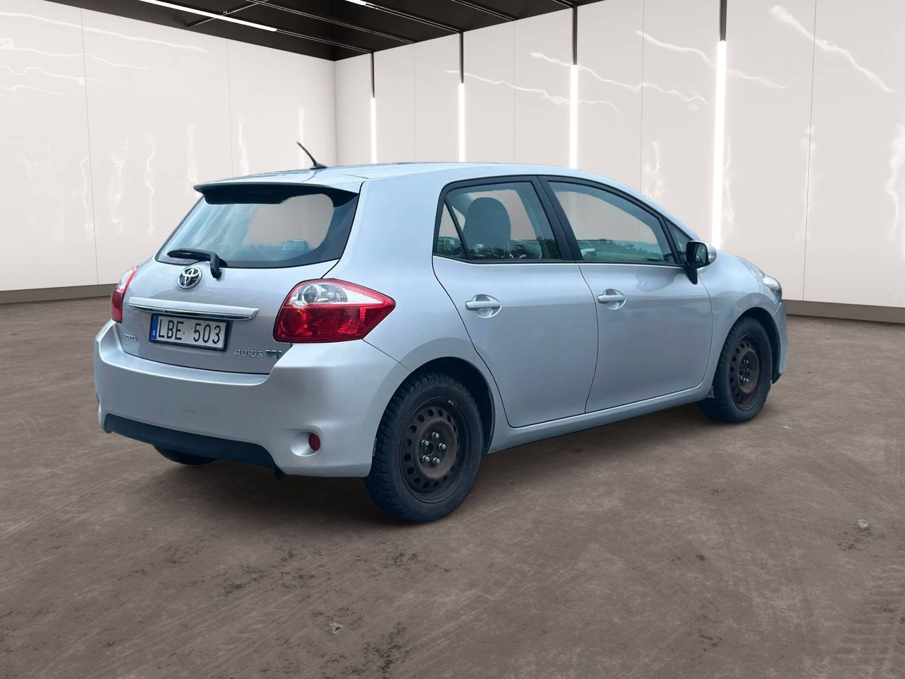 Toyota Auris 1.8 Hybrid 2010, bild 5/6