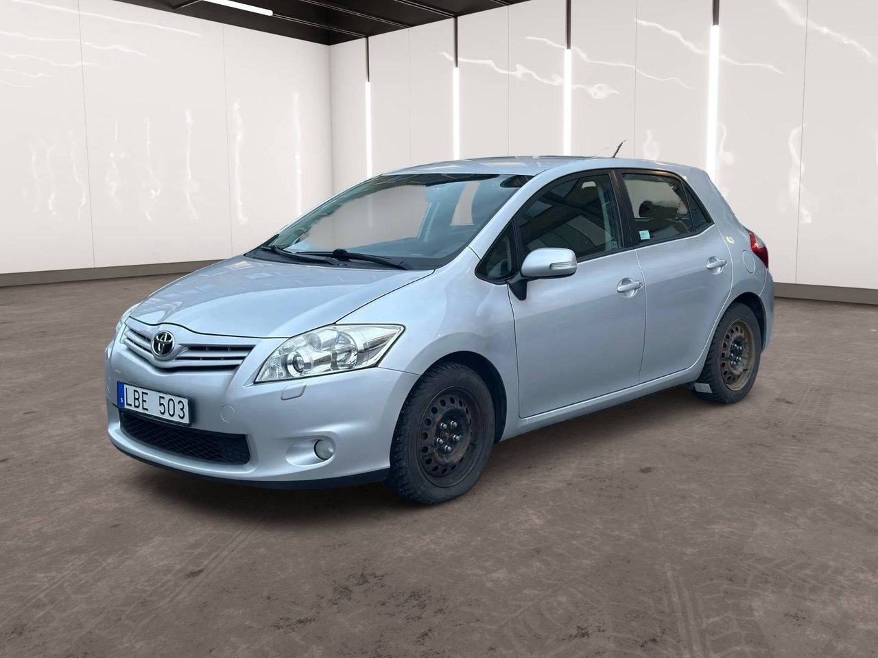 Toyota Auris 1.8 Hybrid 2010, bild 3/6
