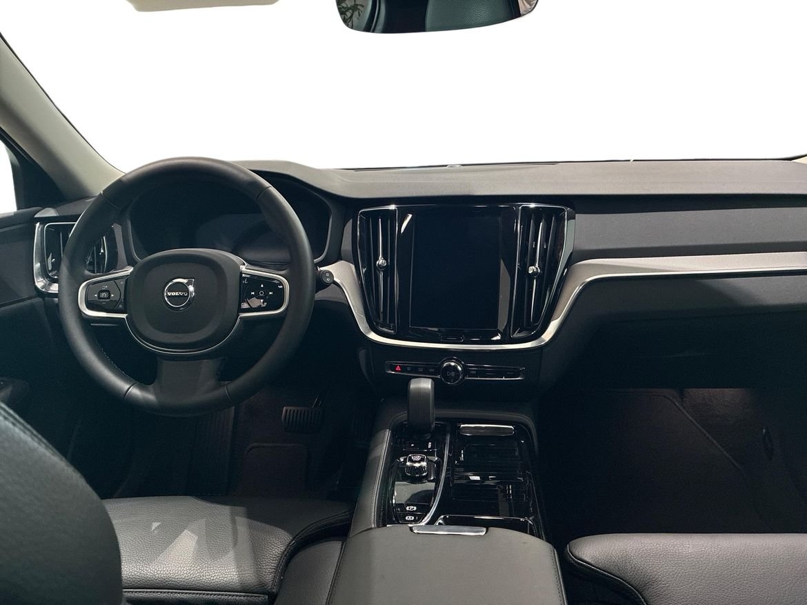 Volvo V60 Plus Dark Edition 2025, bild 5/10