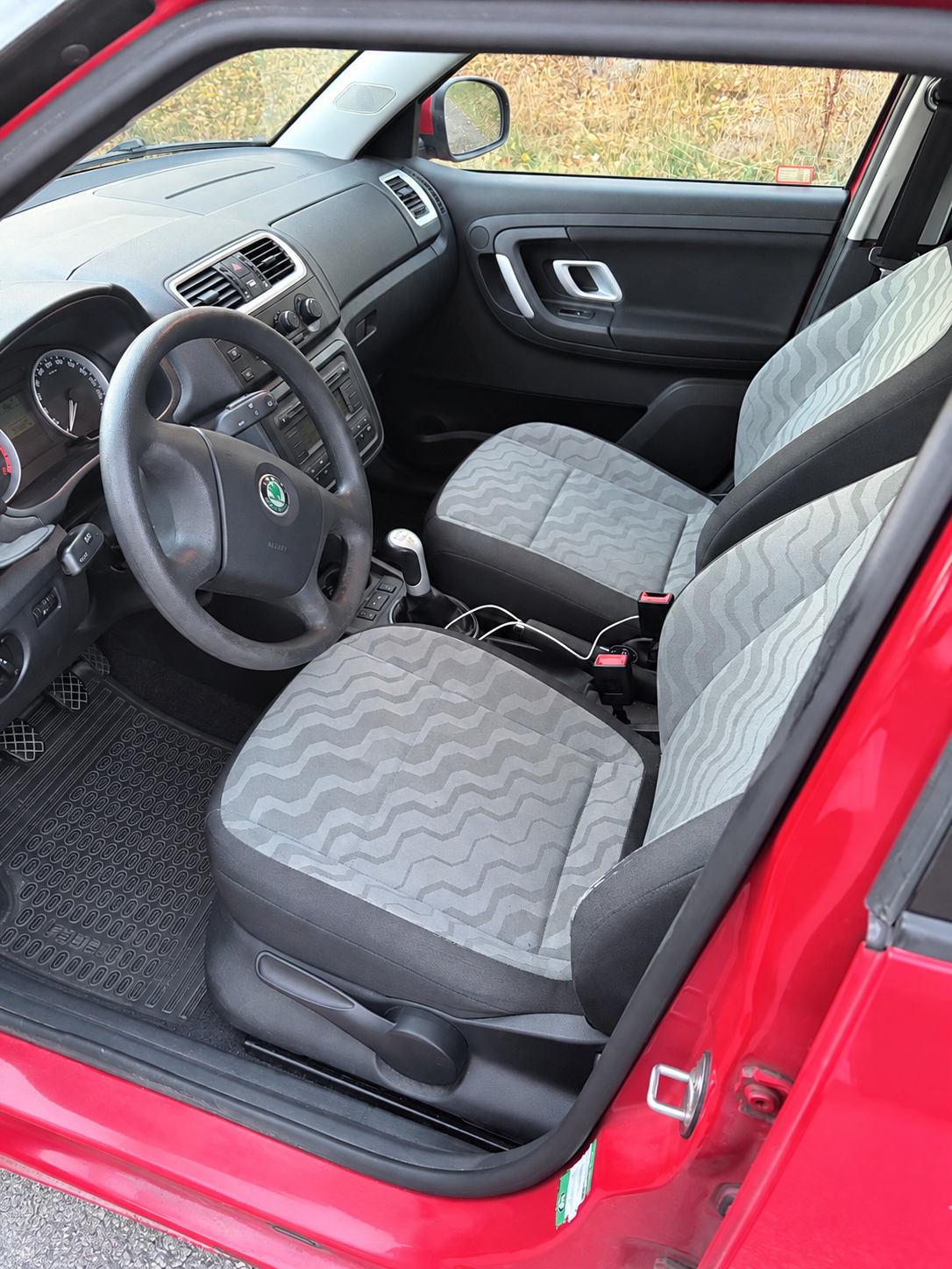 Skoda Fabia 2009, bild 3/7