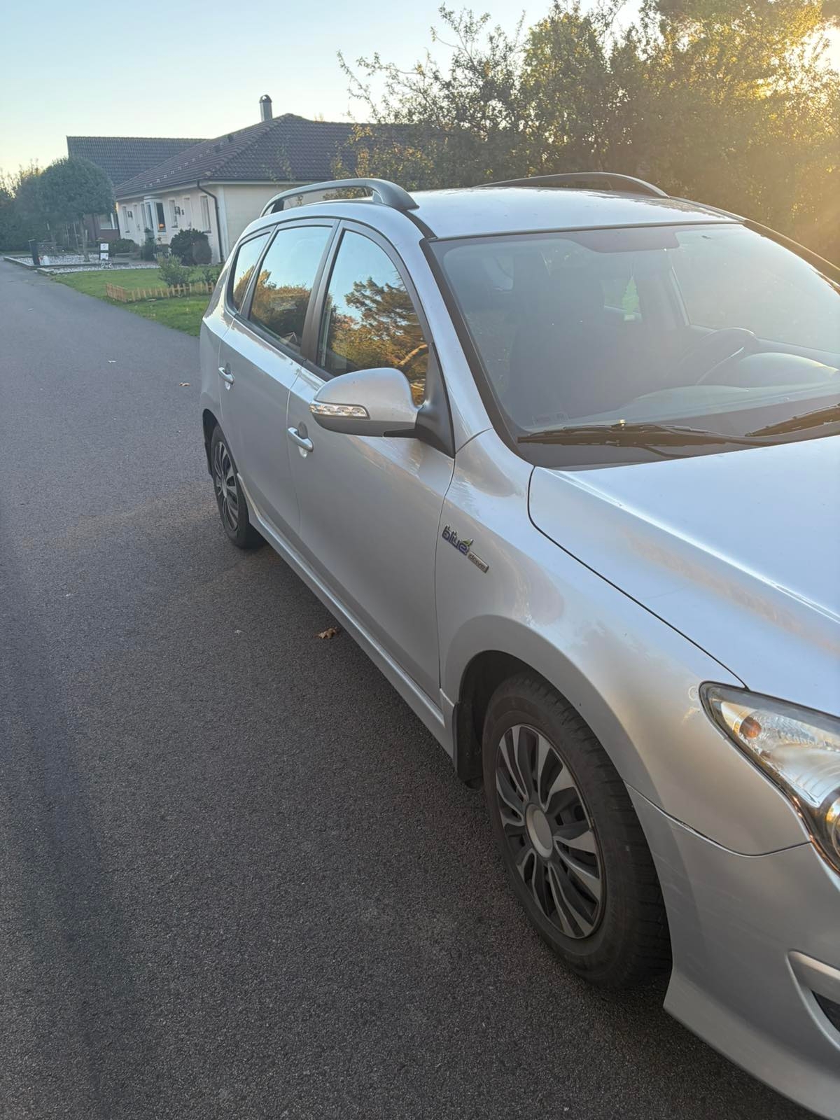 Hyundai i30 1.6 CRDi 2011, bild 3/10