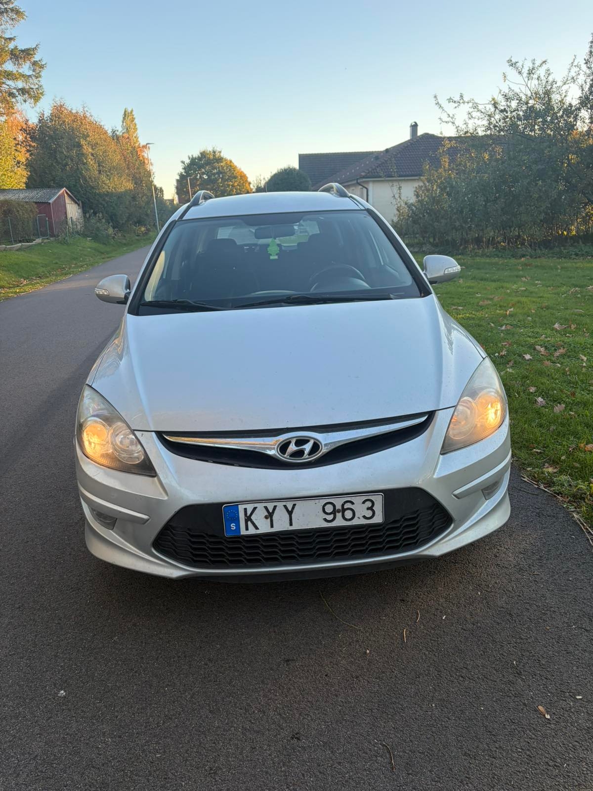 Hyundai i30 1.6 CRDi 2011, bild 2/10