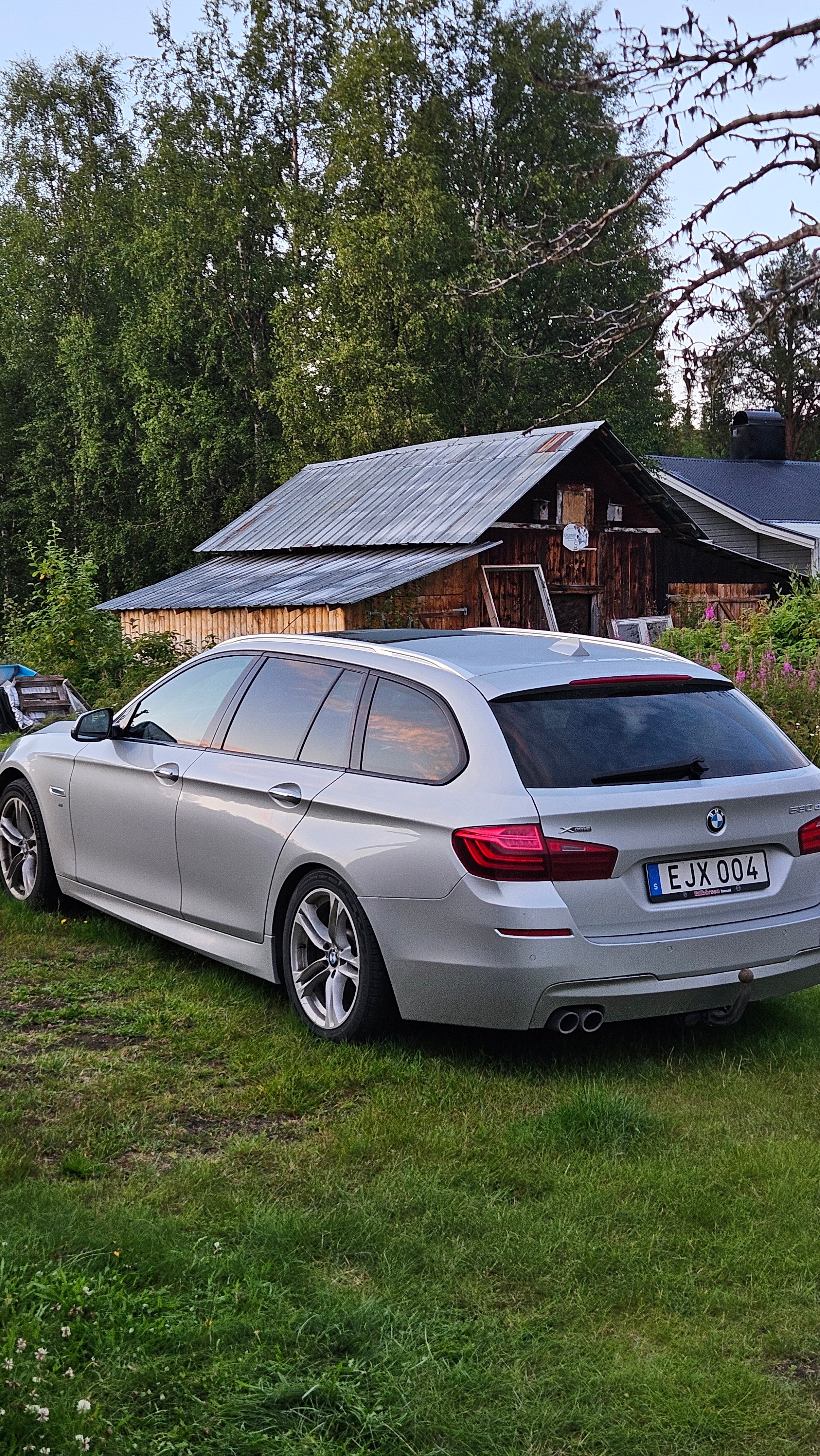 BMW 530d 2014, bild 2/9