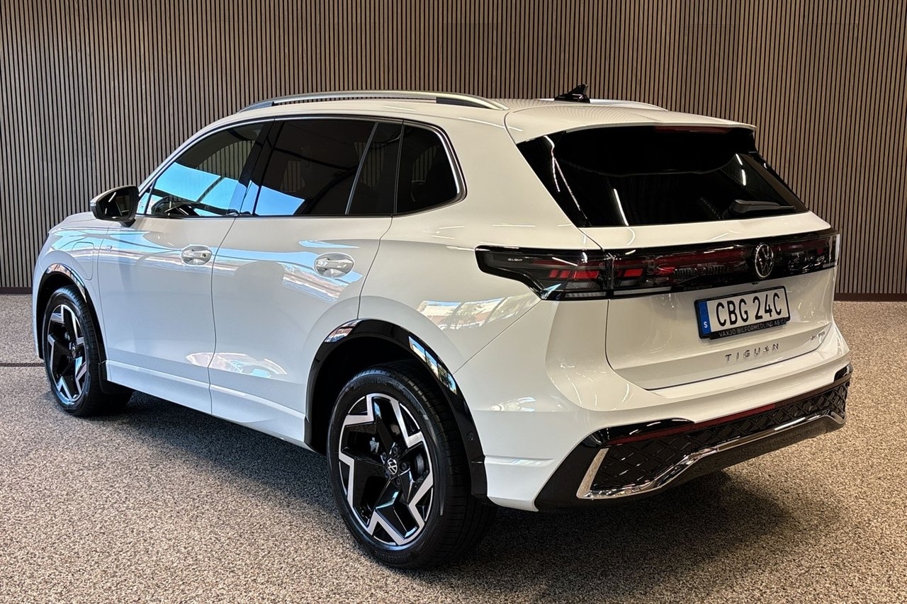 Volkswagen Tiguan 1.5 eHybrid R-Line 2025, bild 3/10