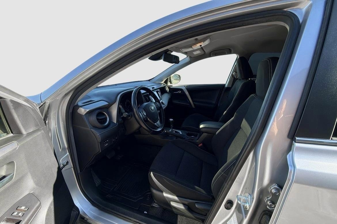 Toyota RAV4 2.5 Hybrid Active 2017, bild 7/10