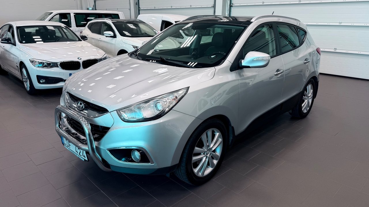 Hyundai ix35 2.0 CRDi Business 2011, bild 3/10