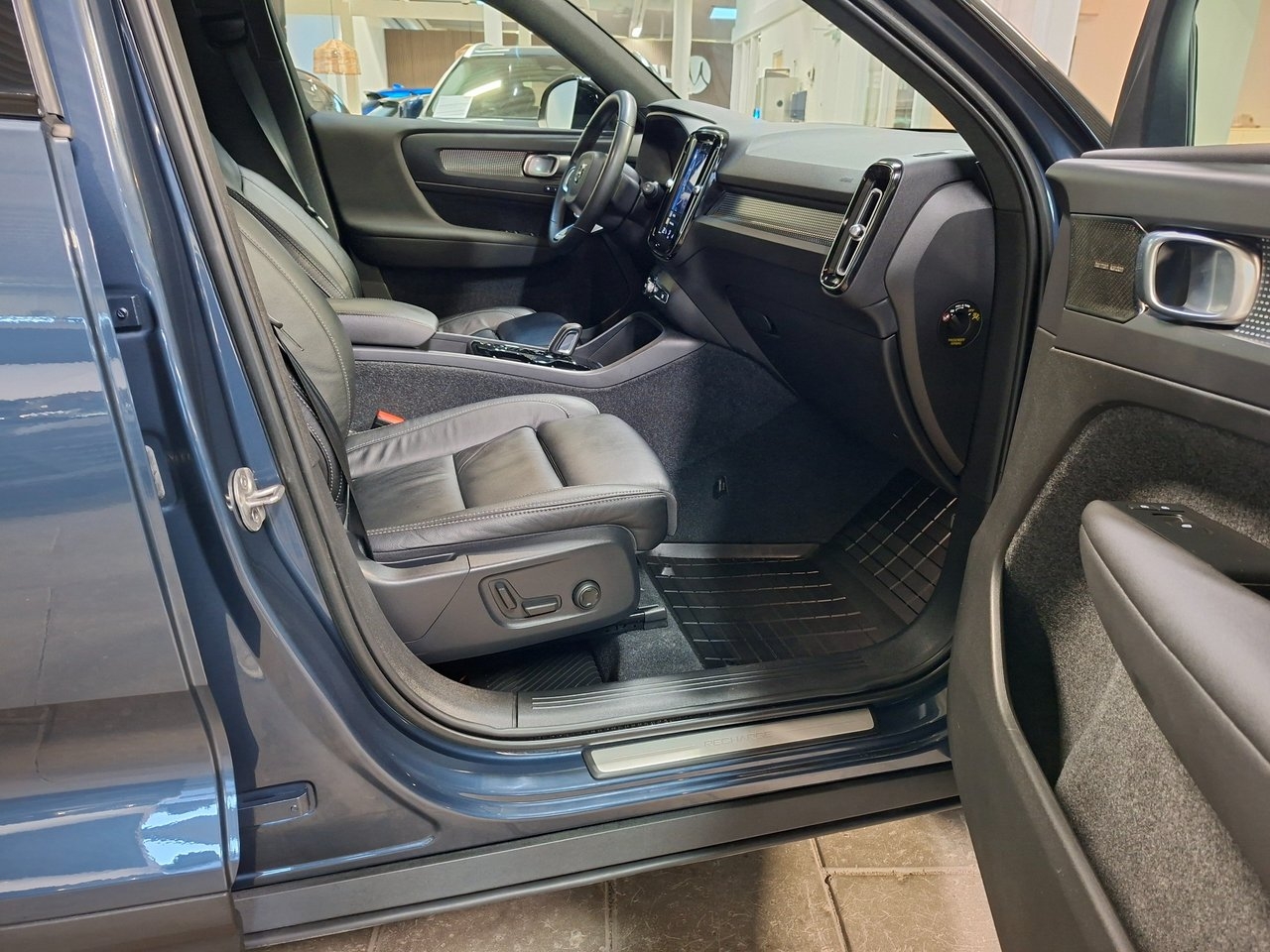 Volvo XC40 T4 R Design 2022, bild 6/10