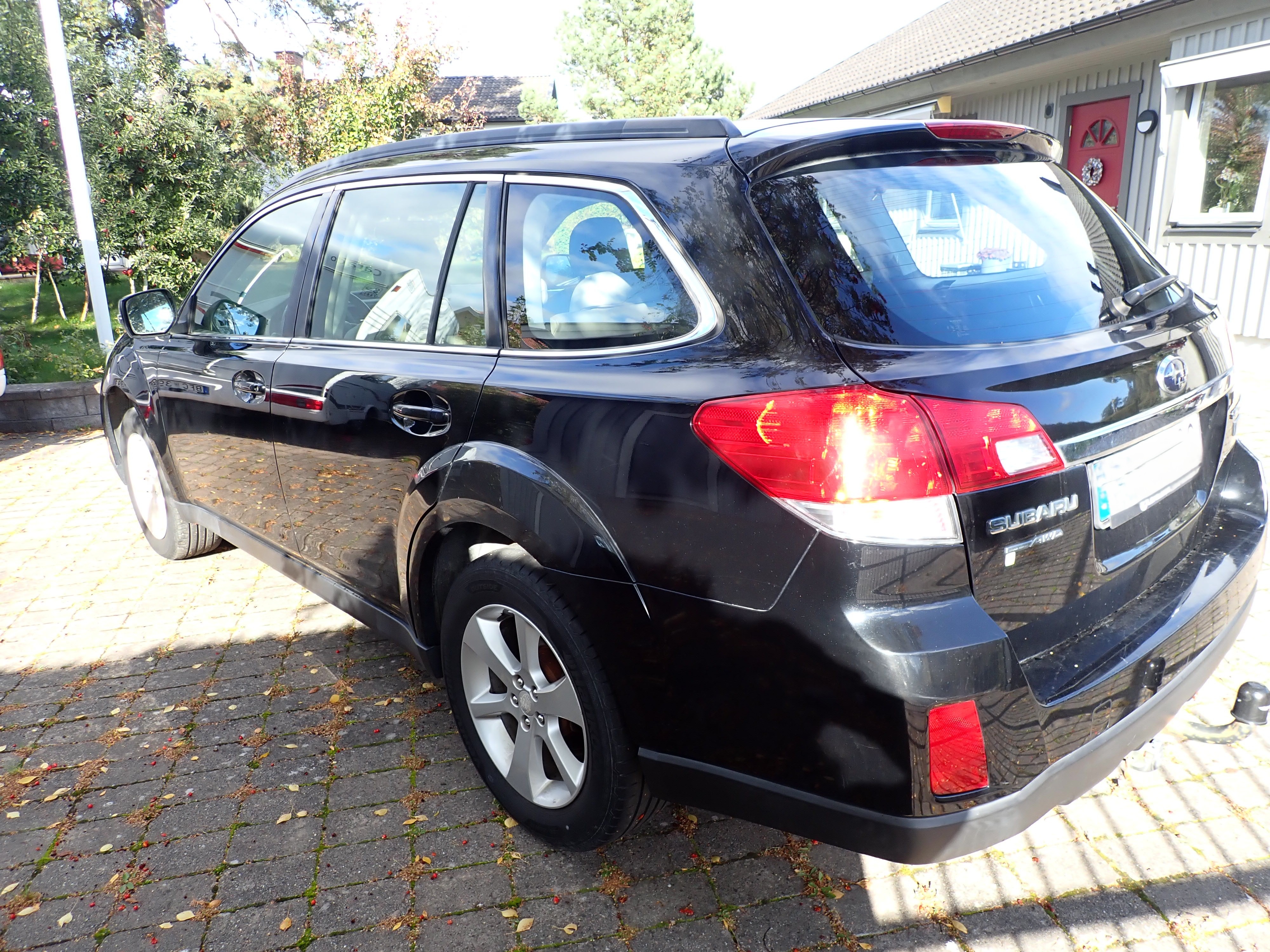 Subaru Outback 2.0D 2013, bild 3/7