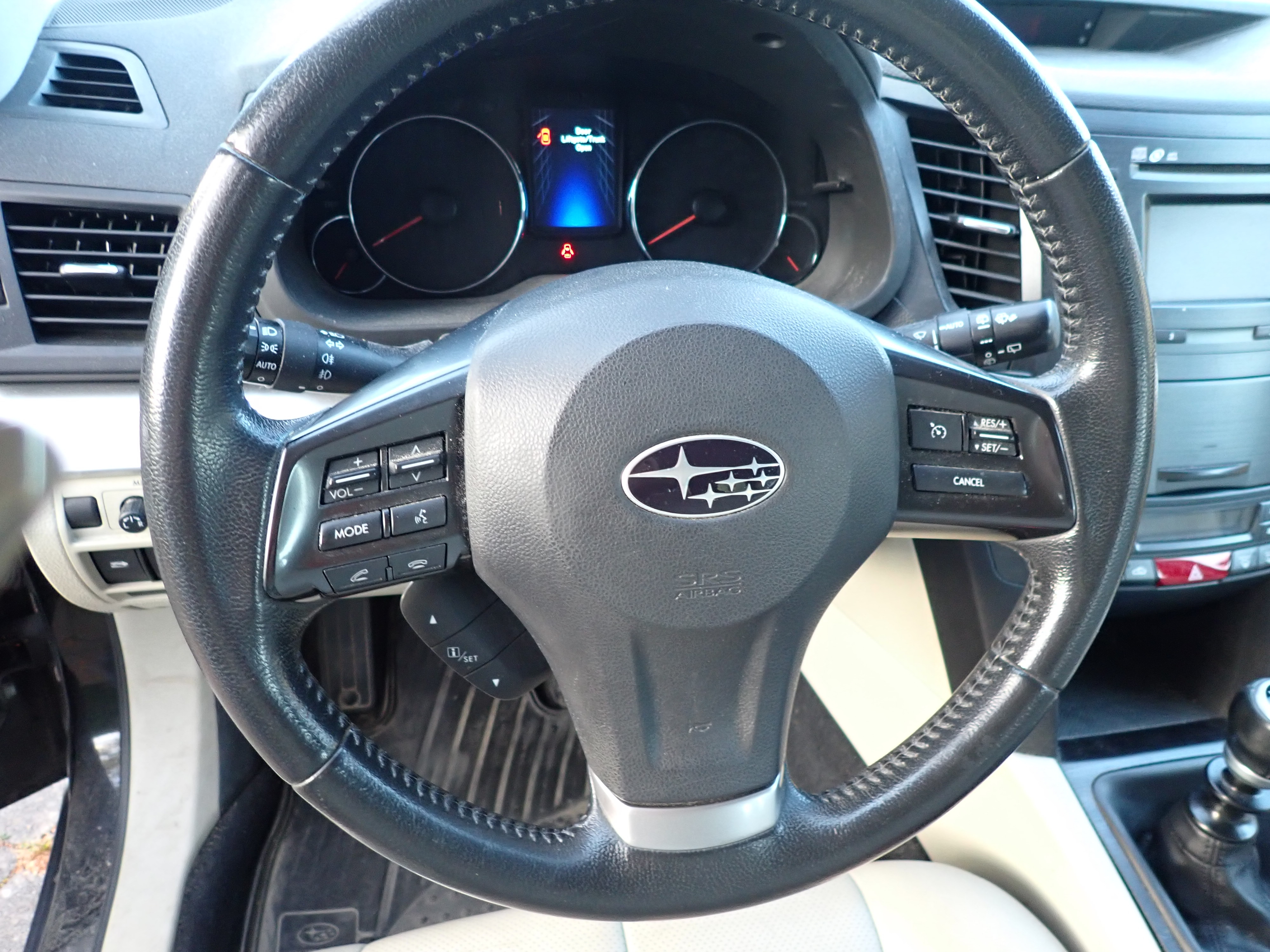 Subaru Outback 2.0D 2013, bild 6/7